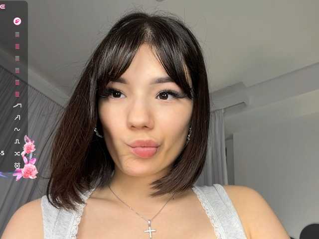 KhadijahStippich live cam on BongaCams