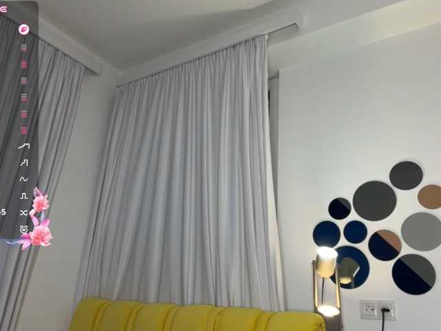 KhadijahStippich live cam on BongaCams