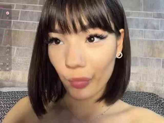 KhadijahStippich webcam