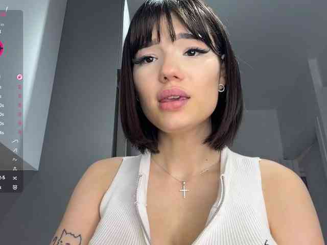 KhadijahStippich webcam
