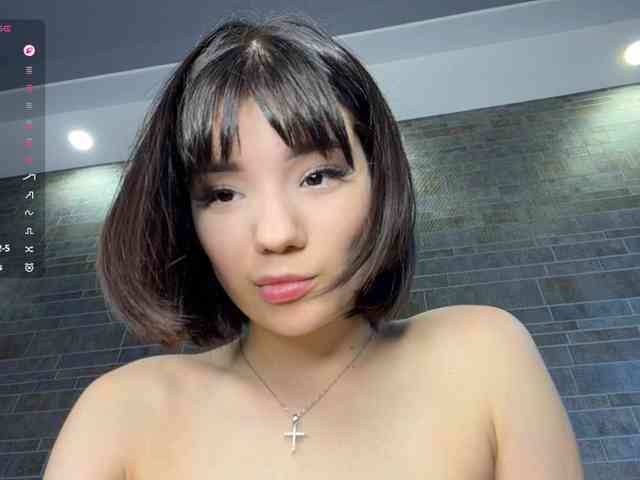 KhadijahStippich webcam