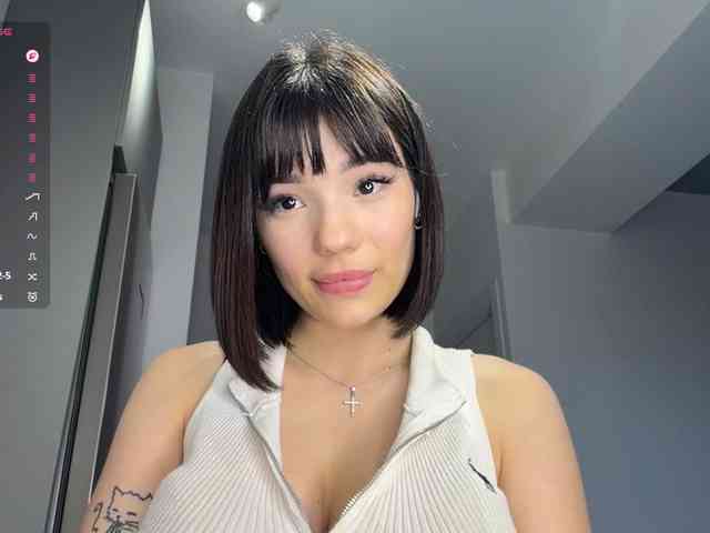 KhadijahStippich webcam