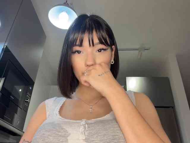 KhadijahStippich webcam