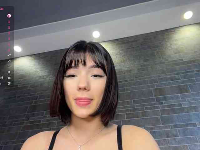 KhadijahStippich webcam