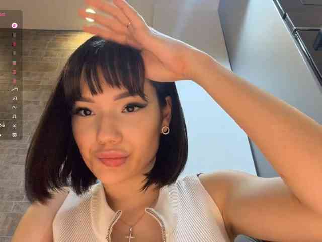 KhadijahStippich webcam