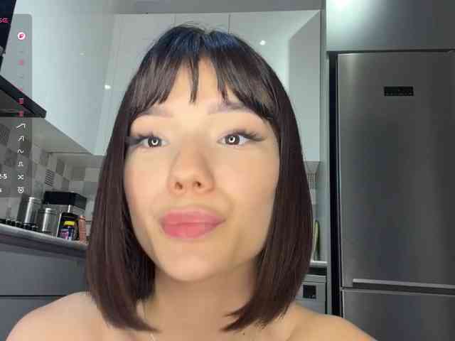 KhadijahStippich webcam