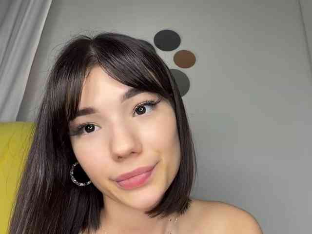 Modèle: KhadijahStippich