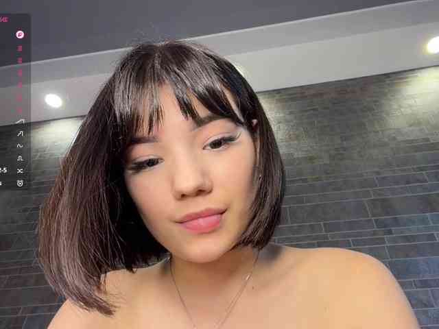 KhadijahStippich webcam