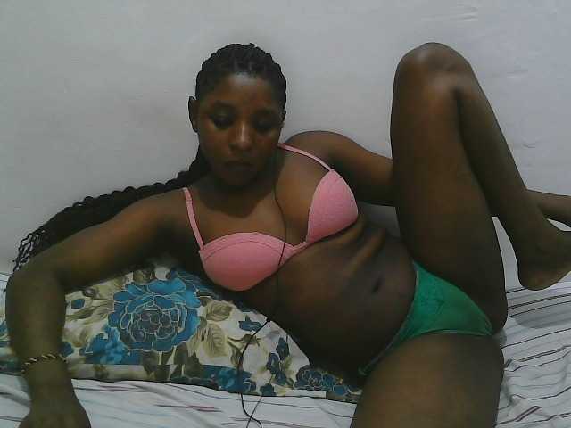 Hadijah live cam preview