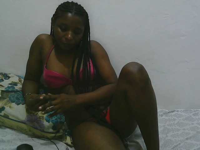 Hadijah — live female cam