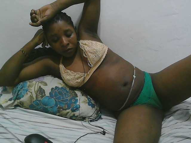 Hadijah live cam preview