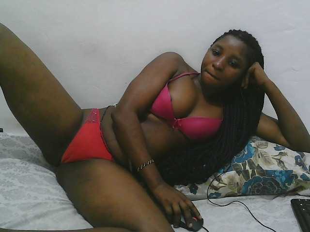 Hadijah — live female cam