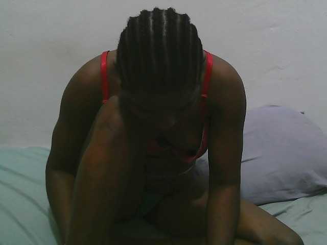 Hadijah live cam on BongaCams