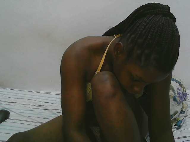 Hadijah, live now on BongaCams