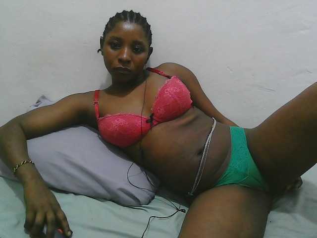 Hadijah live cam preview