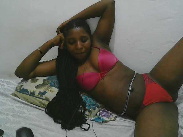 Hadijah — live female cam