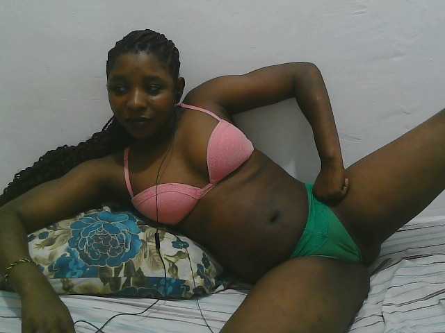 Hadijah live cam preview