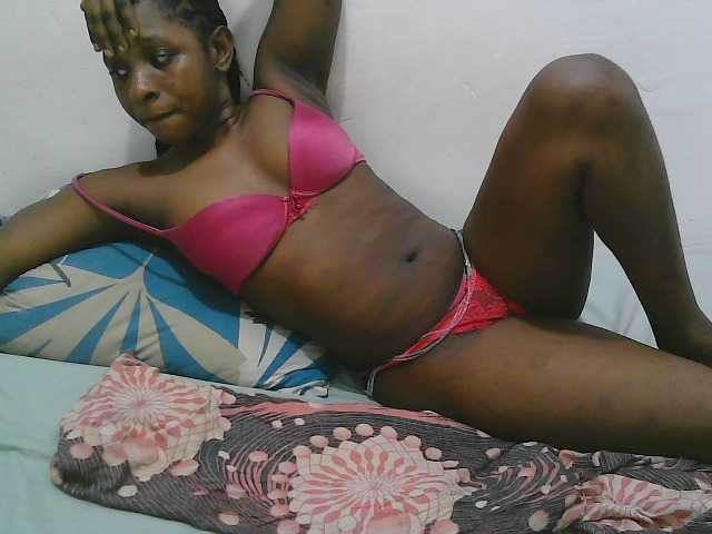 Hadijah live cam on BongaCams