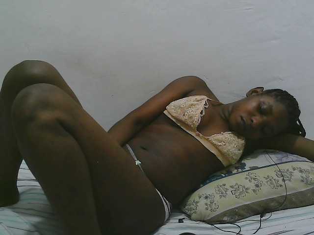 Hadijah, en directo ahora en BongaCams