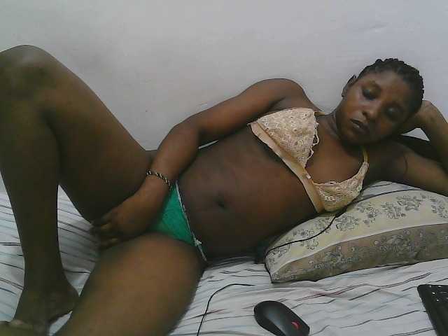 Hadijah live cam preview
