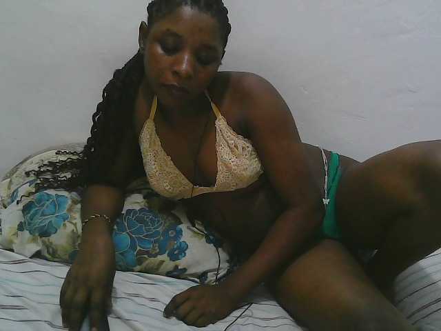 Hadijah live cam preview