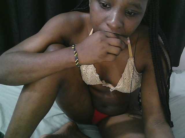 Hadijah live cam on BongaCams