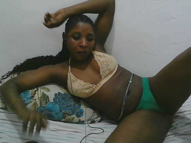 Hadijah live cam preview