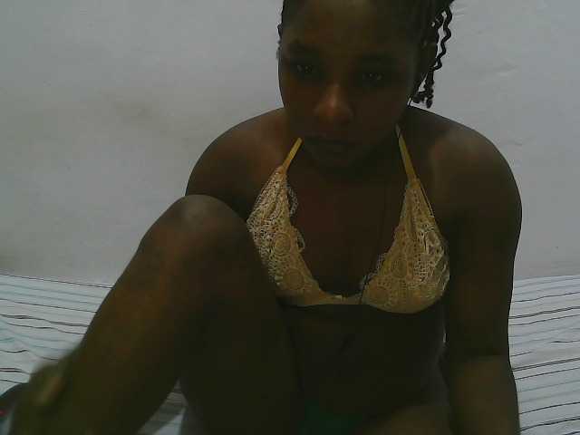 Hadijah, en directo ahora en BongaCams