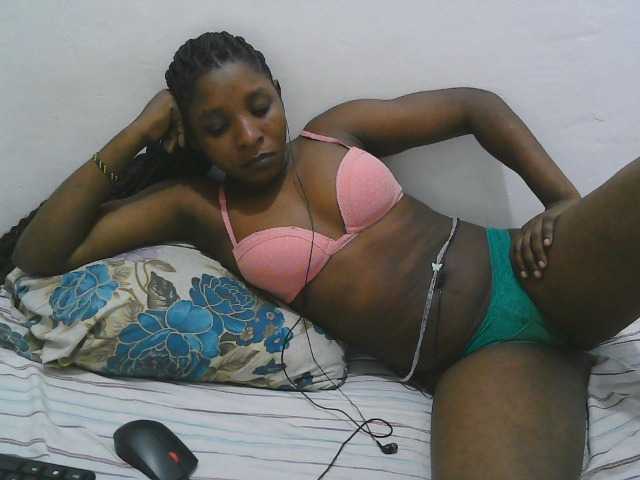 Hadijah live cam preview