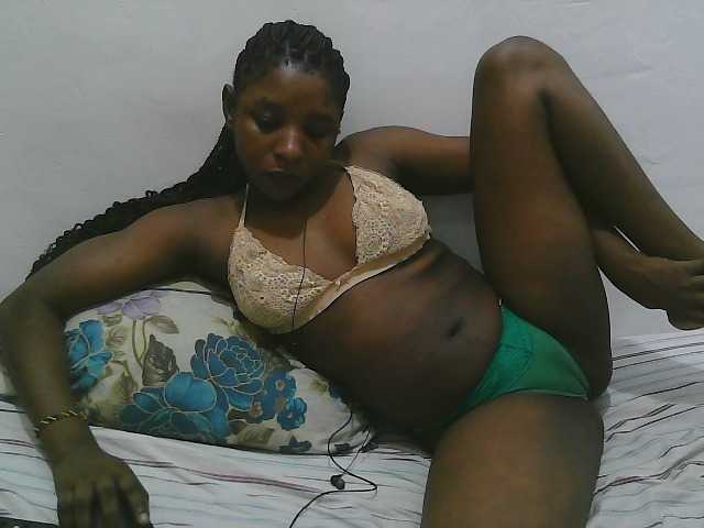 Hadijah live cam preview