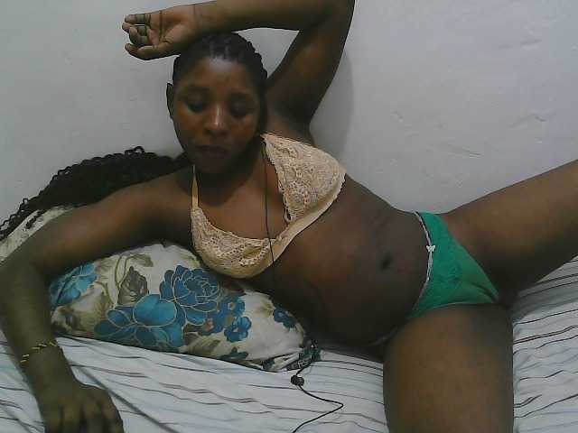 Hadijah live cam preview