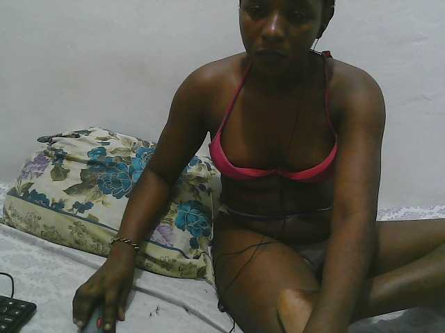 Hadijah live cam preview