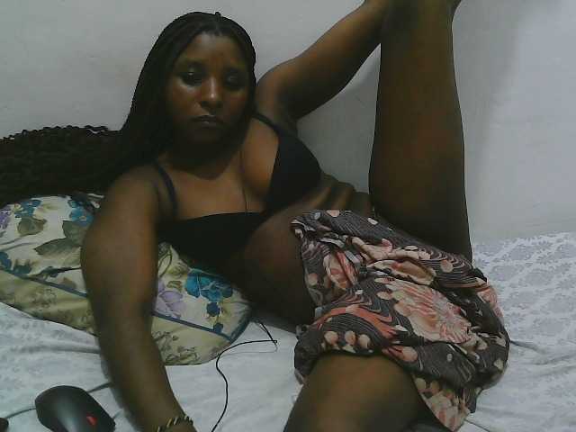 Hadijah in diretta su BongaCams