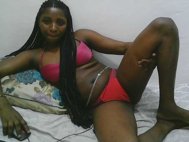 Hadijah live cam on BongaCams