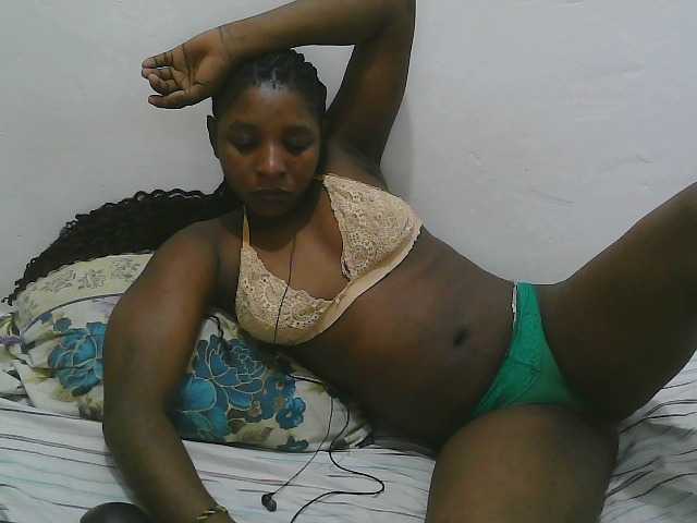 Hadijah live cam preview