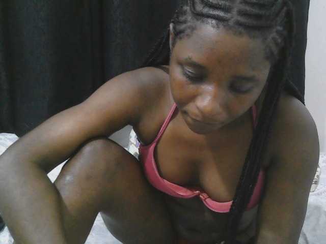 Hadijah live cam on BongaCams