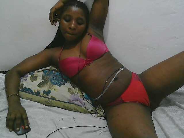 Hadijah — live female cam