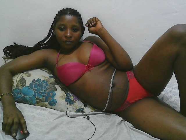 Hadijah — live female cam