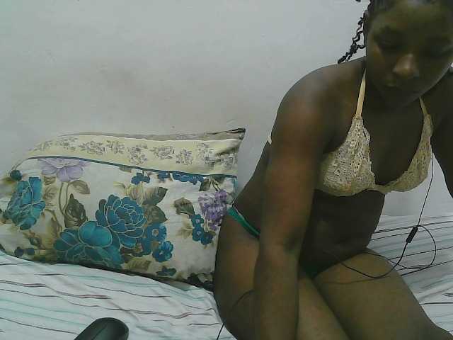 Hadijah live cam preview