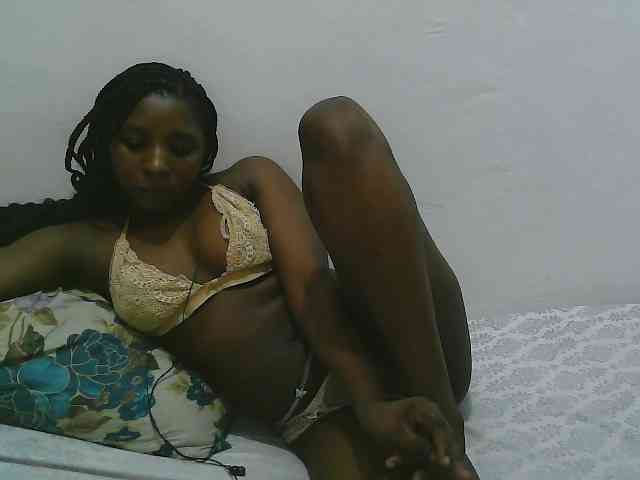 Modèle: Hadijah