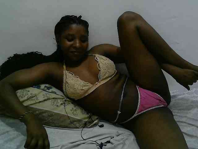 Modella: Hadijah