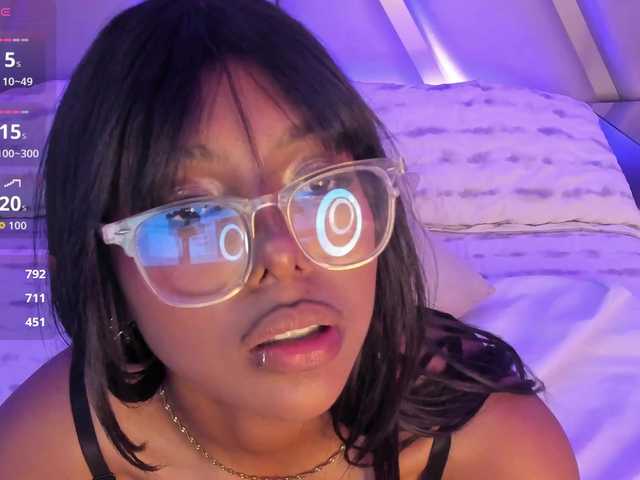 ChelsieDouce live cam on BongaCams