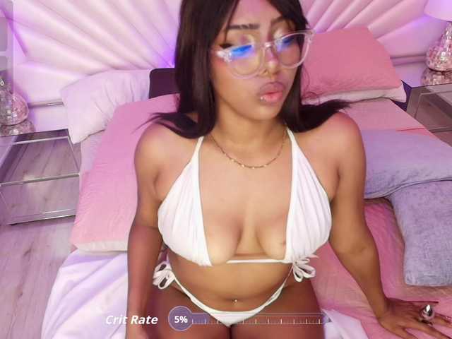 ChelsieDouce live cam on BongaCams