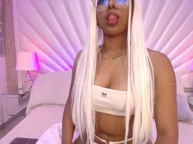ChelsieDouce live cam on BongaCams