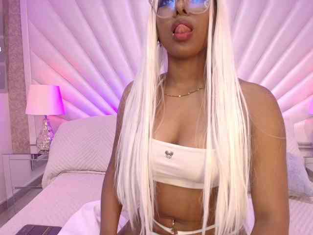 cam adult ChelsieDouce