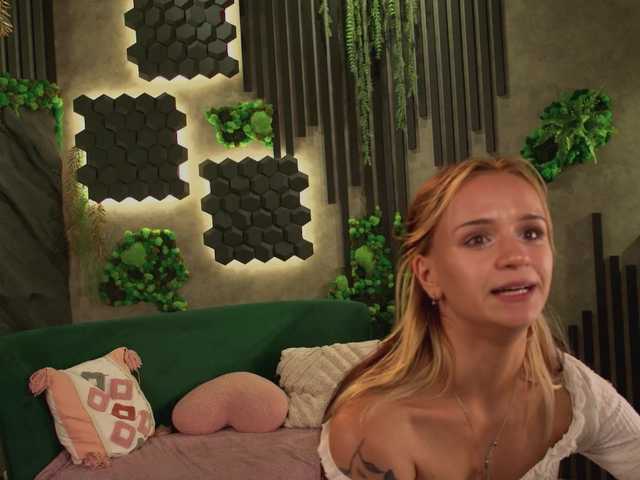 agata-cristee live cam on BongaCams