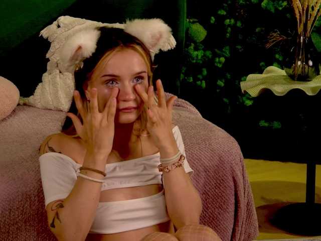 agata-cristee live cam preview