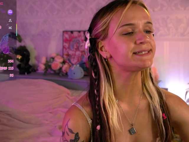 agata-cristee live cam on BongaCams