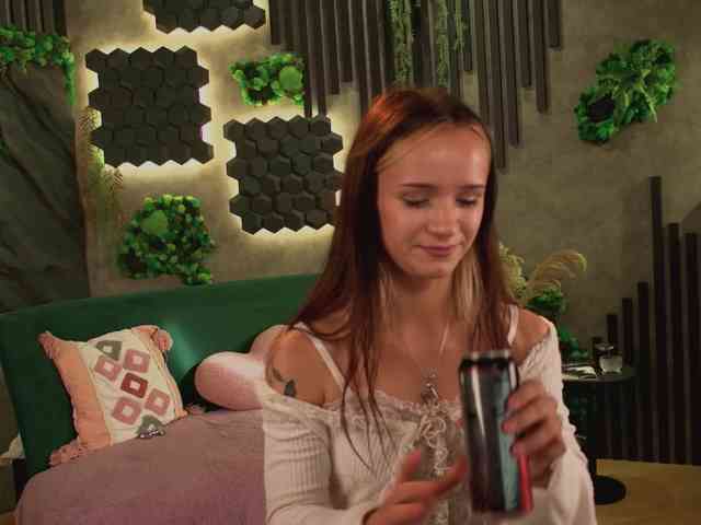agata-cristee webcam
