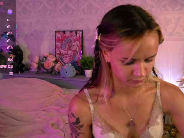 agata-cristee webcam
